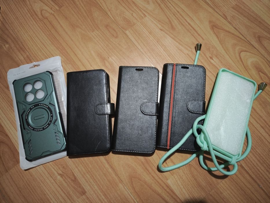 Комплект от 7 кейса за телефони