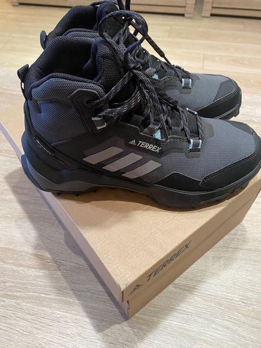 Adidas Terrex AX4 MID GTX W туристически дамски обувки