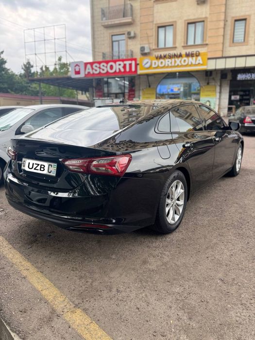 Malibu Premier 2021 Yil Qora Rang Polni Navarot
