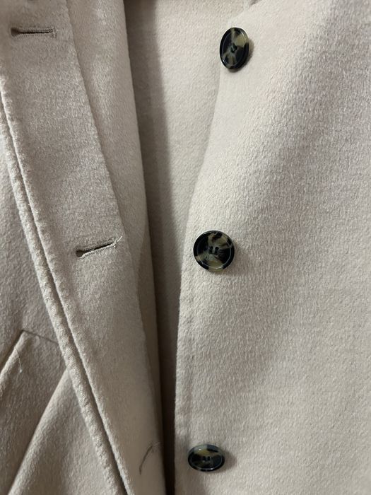 Елегантно дамско палто