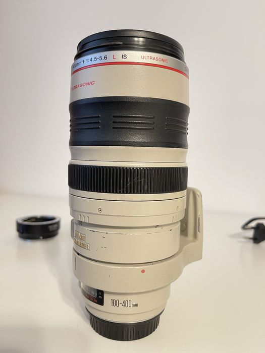Canon EF 100-400mm f/4.5-5.6L IS USM