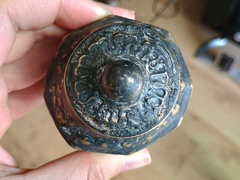 Старинна хайдушка рогова барутница за кремъчна пушка, пищов