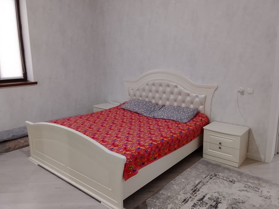 Продается спальный гарнитур