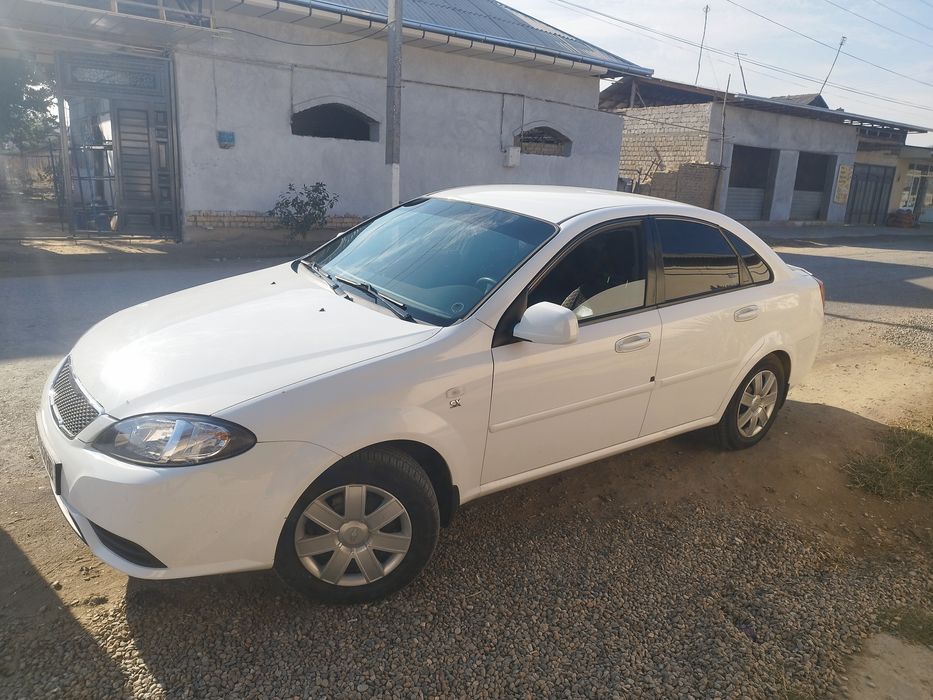 Срочна Жентра сотилади