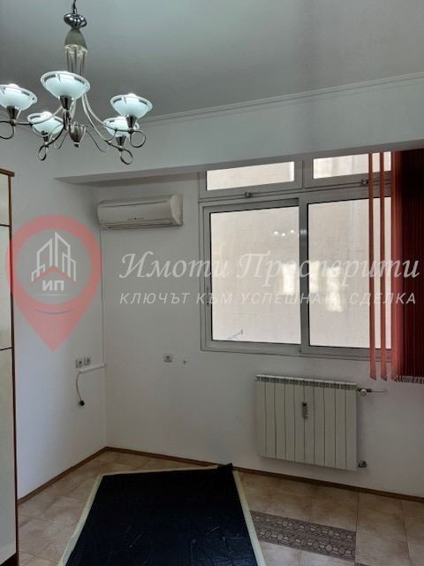 Офис в София-Център площ 70 цена 840