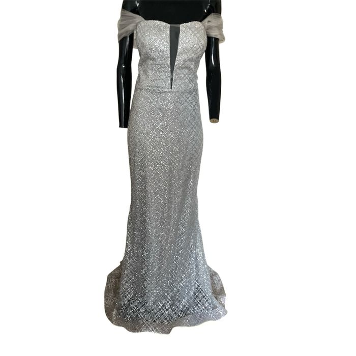 Сребриста бална рокля