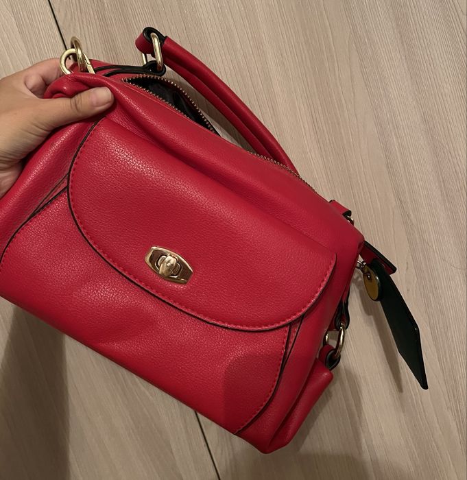 Продам сумки по 2000 тг