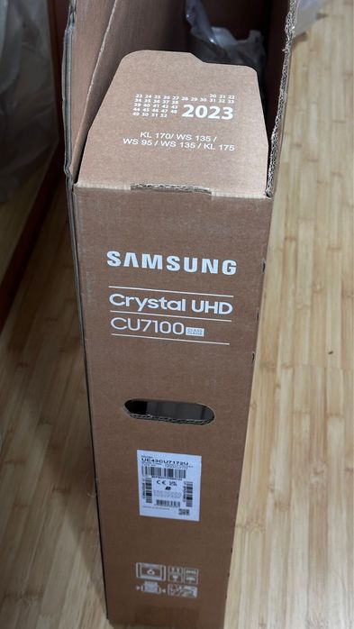 Samsung CU7100 Crystal UHD 4k