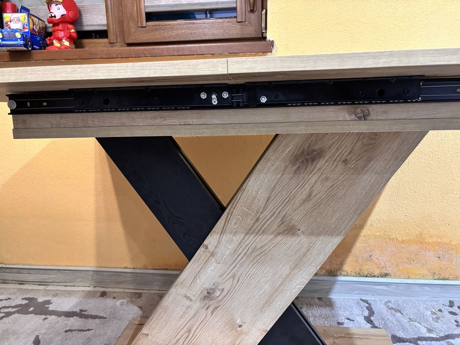 Трапезна разтегателна маса