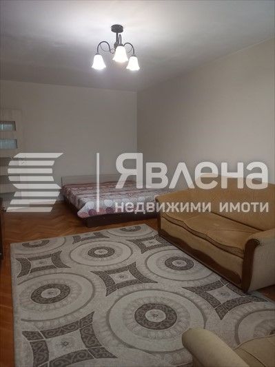Дава се под наем Тристаен апартамент в Варна, Младост 2 - 62 кв.м за 409 € - Снимка #2