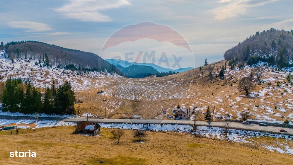 COMISION 0% Teren 2,028mp Fundata/ Intravilan