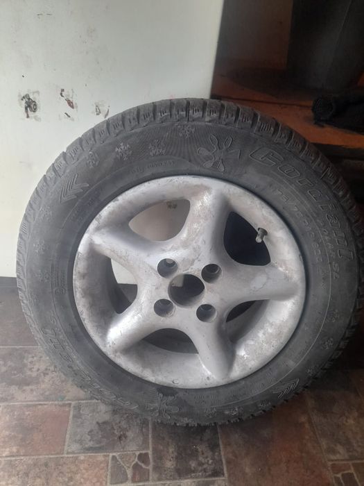 Продам диски с резиной