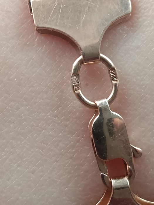 Продам золотой браслет