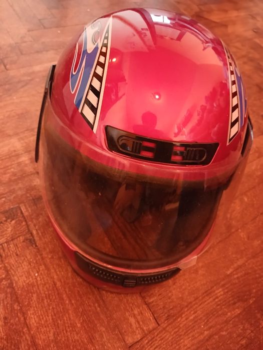 Casca moto roșie