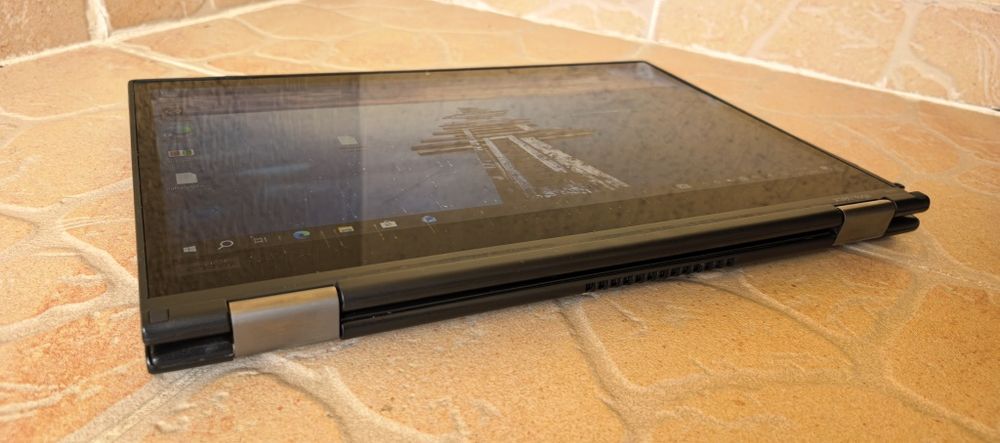 Lenovo ThinkPad Yoga X380 Touch 13.3"_i5 vPro 8350U_512GB SSD + SIM 4G