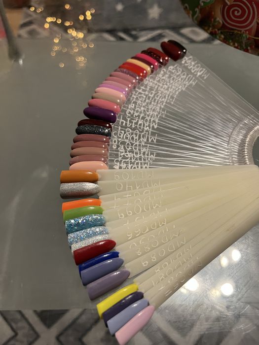 Комплект от 40 броя гел лак