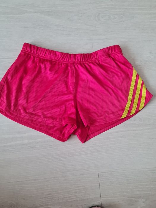 Детски къси панталони  на Nike, adidas