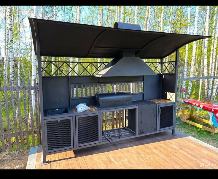 Мангальная зона для дома