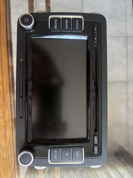 Оригинална мултимедия от Пасат б7