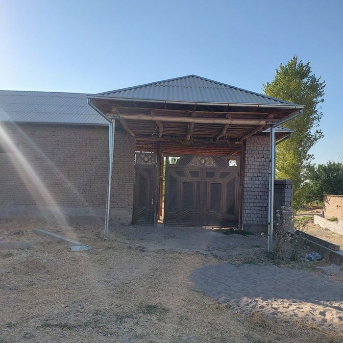 Ховли уй жой сотилади. Участка сотилади