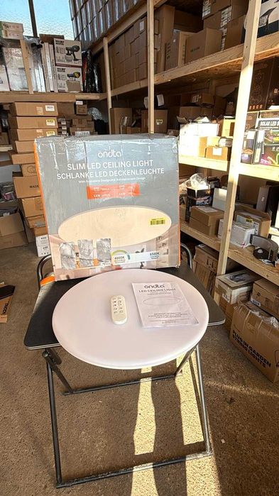 Plafoniera superb cu telecomanda