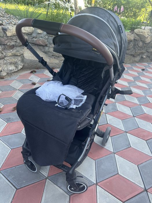 Продам детскую коляску