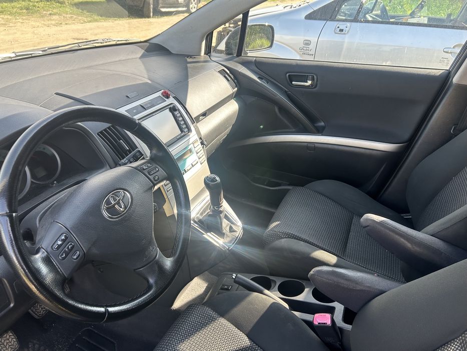 Тойота Корола Версо Toyota Corolla Verso dcat 177 кс На части