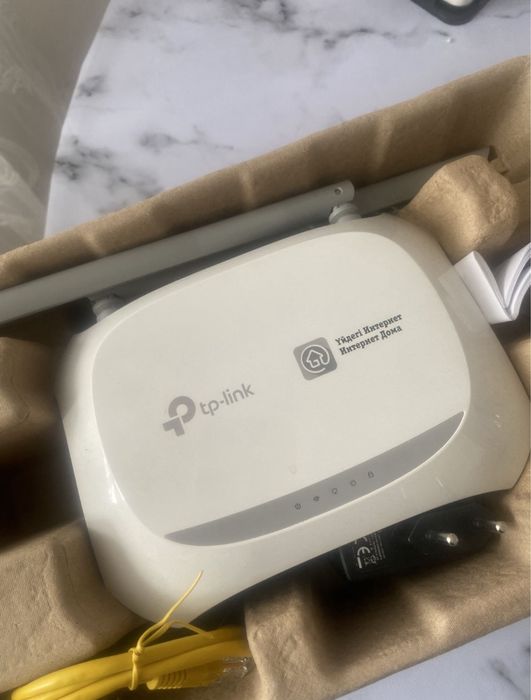 Продам роутер модем 3000 тг торг.