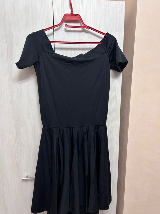 Дрехи рокли дамско