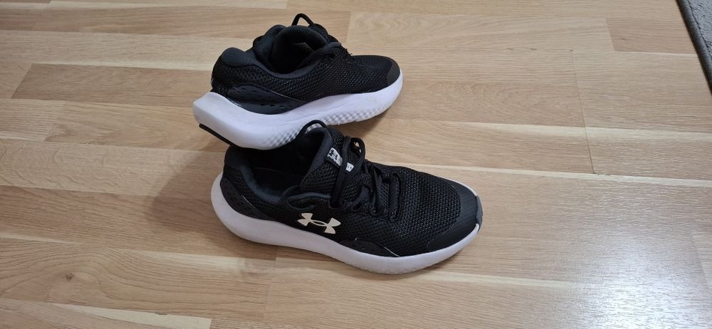 Маратонки 39 номер