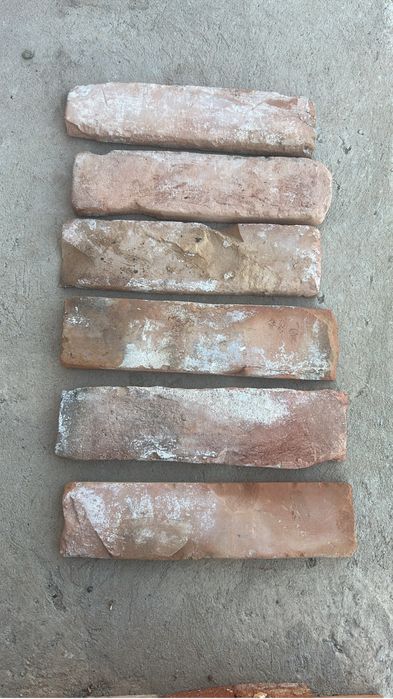 Vând mijloc de caramida veche