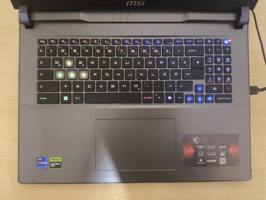 Msi vector 17 hx a13whg full-box