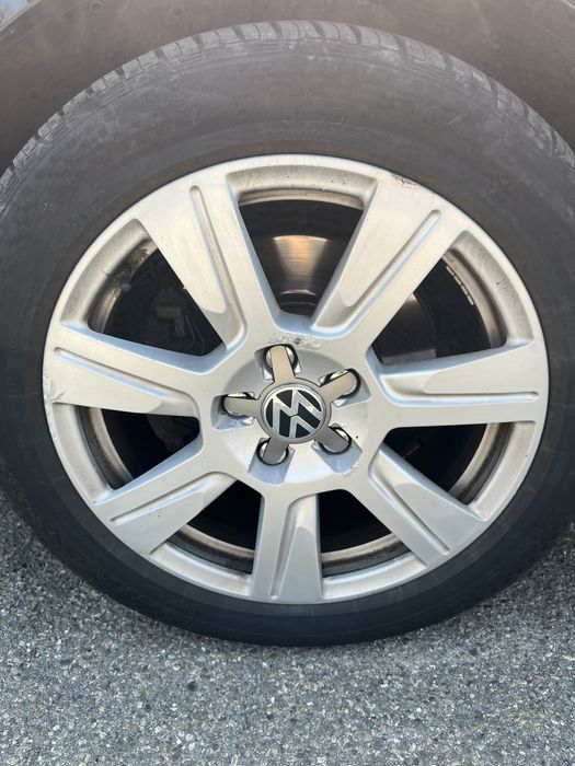 Vand /schimb Jante passat b7/roti r17 /225/50/17 cauciucuri de vara