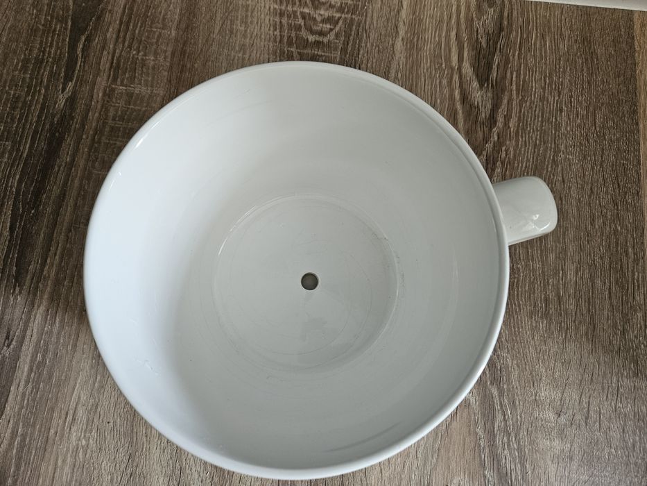 Кашпа с флорални мотиви