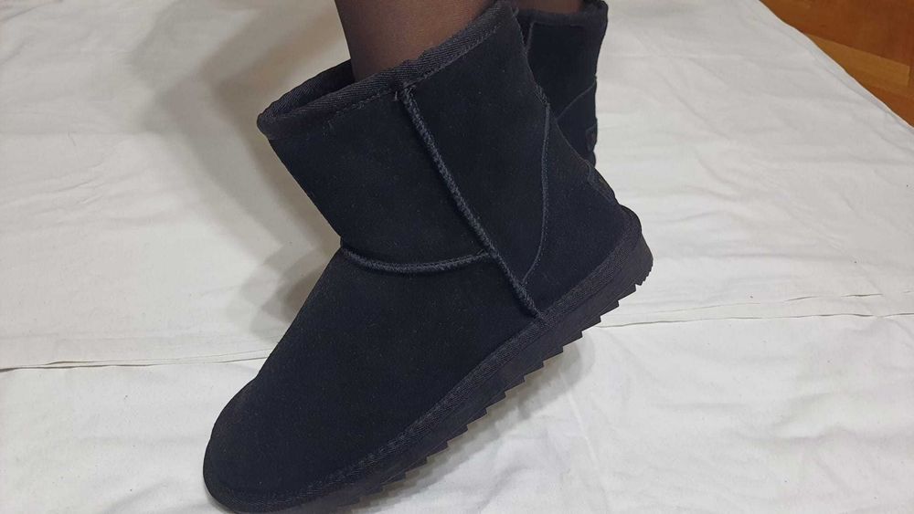 Ghete trendy stil UGG piele naturala imblanite Miss Globo marimea 41