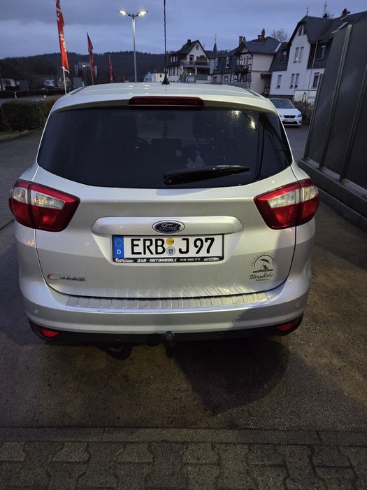 mașina merge foarte bine și ieste bine întreținută