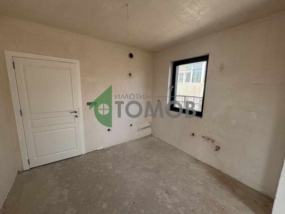 Продава се Тристаен апартамент в Стара Загора, Казански - 102 кв.м за 1628 €/кв.м - Снимка #1