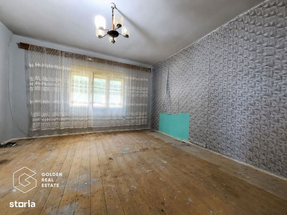 Casa cu teren de 420 mp, localitatea Paulis