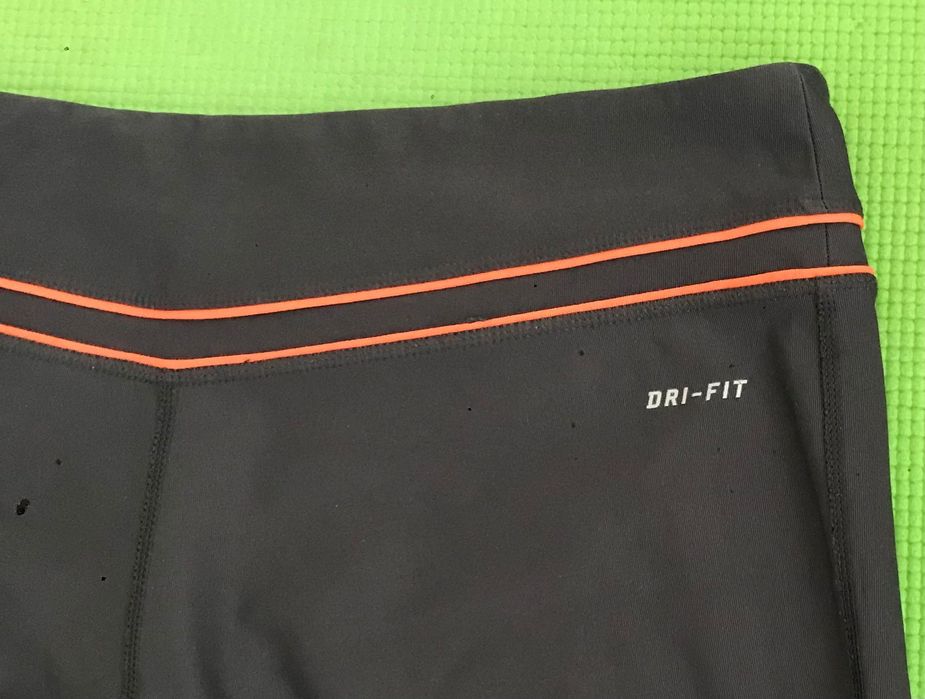 Клин Nike размер М дамски