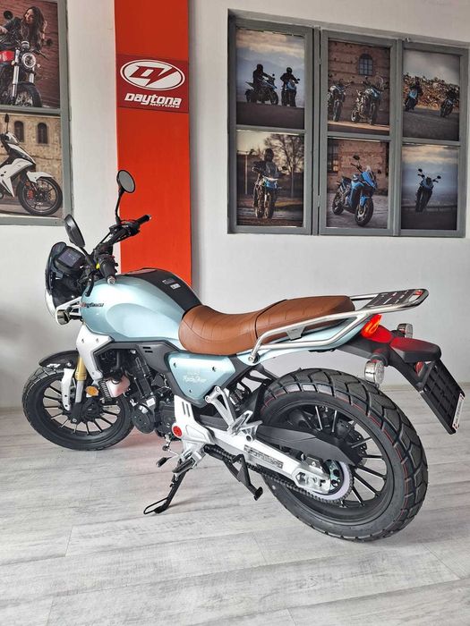 Motocicleta scrambler, Rockstar 125 cc, Rate !