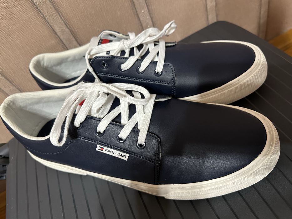 Мужские кроссовки 46 размера