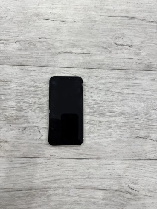 Продам iphone 11 в отличном состояний