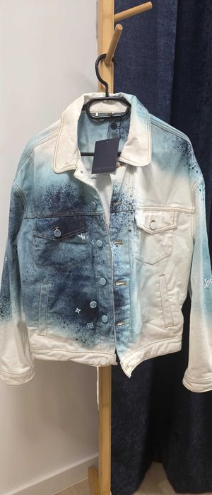 jachetă nouă din denim