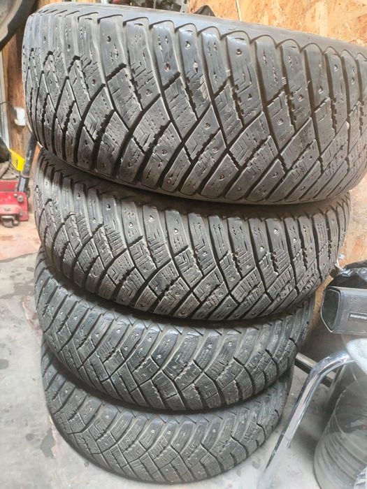 Шины зимние в хорошем состоянии