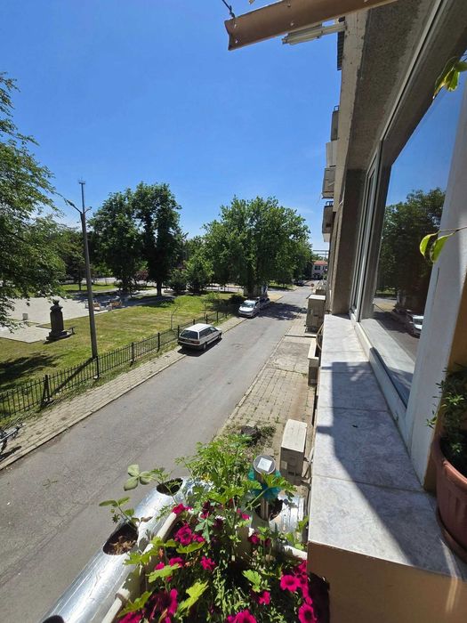 Продава се Четиристаен апартамент в Нова Загора - 73 кв.м за 973 €/кв.м - Снимка #12