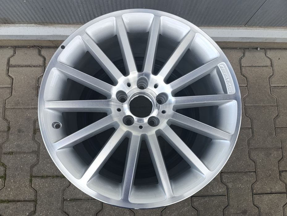 Două jante originale noi AMG Mercedes SL W 230 pentru axa spate