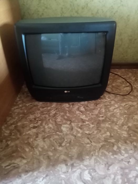 Телевизор LG CF-20F30K