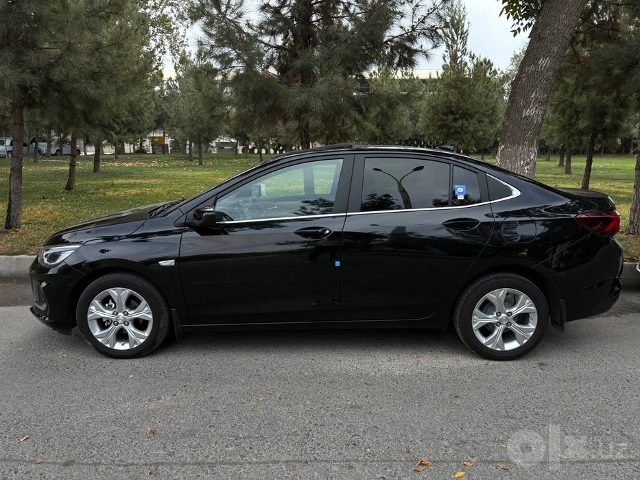 Onix Premier Turbo 2025