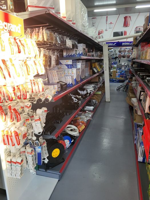 Ново Търговско оборудване стелажи магазин супермаркет