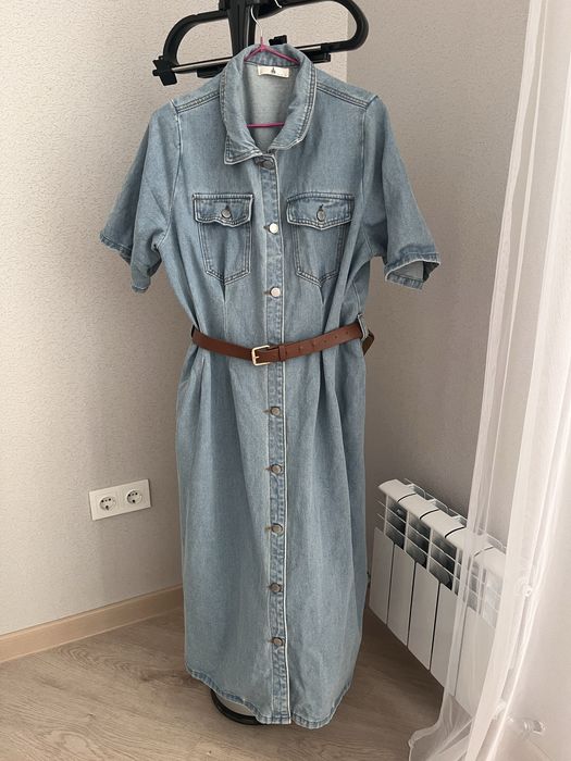 Джинсовое платье с ремешком
